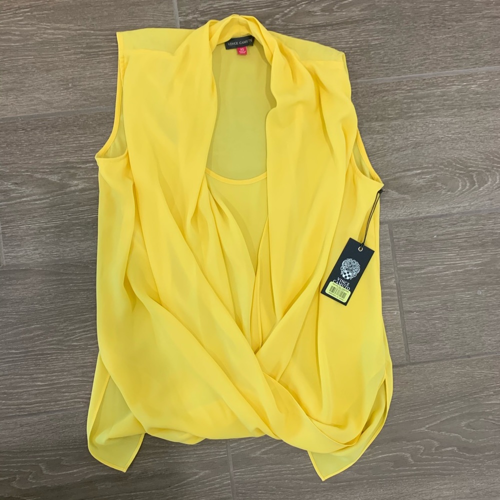 NWT- Vince Camuto Top